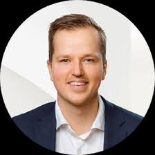 Proud to be nominated as an emerging leader by The Peak! An honour for sure  but surely impossible if it weren't for the tremendous team that I get to  hang around with