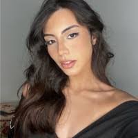 Gabrielle Leone's Instagram, Twitter & Facebook