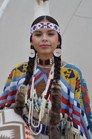 Wear a traditional outfits with indian hairstyles are a perfect blend for every women, look at here for these indian new hairstyles are among the most viral and searched on the internet across the world. Cherokee Hairstyles Novocom Top