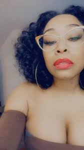 Shawna Guy's Instagram, Twitter & Facebook