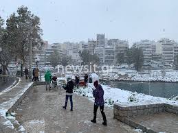 Οι ημερήσιες προβλέψεις για τον κριό σήμερα, μάθε πώς επηρεάζεται το ζώδιό σου στα κριέ, δες τι θα συμβεί στα αισθηματικά σήμερα, με βάση το ζώδιο του συντρόφου σου ή του ατόμου που σε. Kairos Mhdeia Bghke Gia Ski Ston Peiraia Spanies Eikones Sto Limani Video Ydrogeios 106 9 Fm