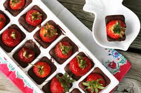 12 Ingenious Uses For Your Ice Cube Tray