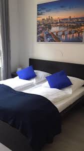 Read more than 2000 reviews and choose a room with planetofhotels.com. Holiday Inn Express Frankfurt City Hauptbahnhof Frankfurt Am Main Laterooms Com