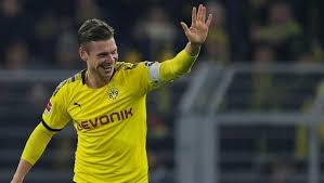 Łukasz piszczek has earned a total of £20,124,000 over their career to date. Lukasz Piszczek Zrezygnowal Z Funkcji Wicekapitana Borussii Polsat Sport