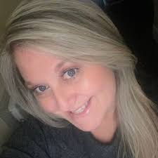 Lora Dillard Bunch (@loradillardbunc)