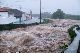 Açores sob aviso amarelo devido a chuva forte entre segunda-feira e  terça-feira - Atualidade - SAPO 24