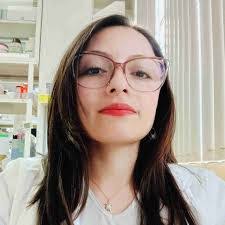 Isabel Amador's Instagram, Twitter & Facebook