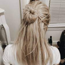 Half up half down hairstyles are easy to create and extremely versatile. 50 Half Up Half Down Hairstyles You Ll Totally Love Hair Motive