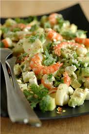 Salade Crevettes Coeur De Palmier Avocat Feta Coriandre Passion Gourmandise Salade De Crevettes Recettes De Cuisine Recette