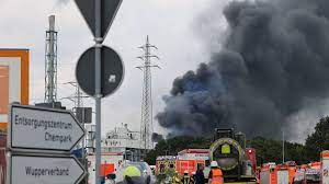 The threat to the german leverkusen after the explosion at the plant remained, the composition of emissions was being clarified, a representative of the chempark company claimed at a briefing. Bj1hvk31j9dktm