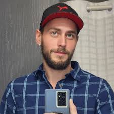 Eric Johnston (@ericjohnston01)