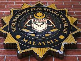 Tertuduh didakwa mengikut seksyen 18 akta suruhanjaya pencegahan rasuah malaysia (sprm) 2009 yang boleh dihukum. Seksyen 17a Akta Sprm 2009 Berkuatkuasa Hari Ini