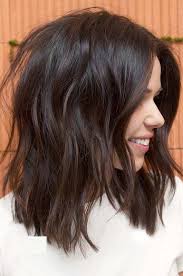 Immagini e foto dei tagli medi donne pari o scalati di tendenza, dal long bob allo shag. Tagli Capelli Medi 2019 31 Idee Per Un Nuovo Taglio E Colore