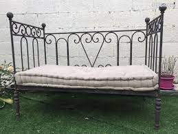 banquette en fer forge comptoir de famille comptoir de famille banquette mobilier de salon