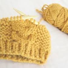 Made in 10 sizes, these are perfect for the whole family! Free Knitting Pattern Super Bulky Toddler Cable Hat Pattern Cabled Hat Pattern Cable Knit Hat Pattern Knitted Hats