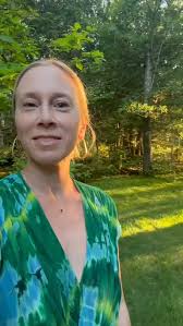 When the sun is rising and when the sun sets.. sometimes in a moment of  solitary peace and sometimes it’s with your someone. Any special sun you  remember? 💕, #newsong #somebodyssomeone #newmusic