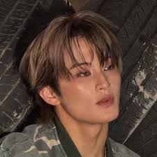 Acting all surprised as if u urself dont stan key still even after his  99999998th mcd collab .