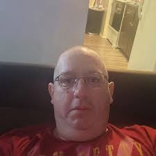 Hey everyone and thank you for having us. My name is DC and I'm the  vocalist for our band Stoneside. We have showcased for Sumerian records and  are currently in talk with