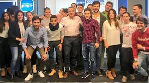 Diego gago, presidente nacional de nuevas generaciones del partido de rajoy, recrimina a psoe y ciudadanos su bloqueo en el congreso. Un Afiliado Al Pp De Vitoria Denuncia Haber Sido Agredido Fisicamente Por Jovenes Que Le Llamaron Facha Pepero Y Espanol Ser Vitoria Cadena Ser