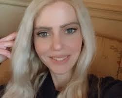 Merle Terry's Instagram, Twitter & Facebook