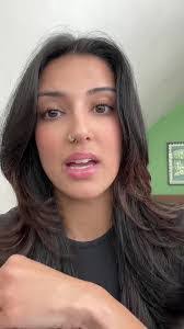 Ebony Maguire's Instagram, Twitter & Facebook