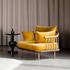 Unlike many of the sofas and easy chairs in scandinavian design history, fly does not impose any particular posture. Instagram Photo By Italian Danish Contemporary Jul 20 2016 At 5 35am Utc Interieur Woonkamer Meubelontwerp Interieur