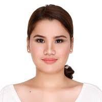 Nina Leslie's Instagram, Twitter & Facebook