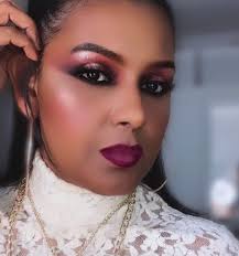 Jackeline Robles's Instagram, Twitter & Facebook