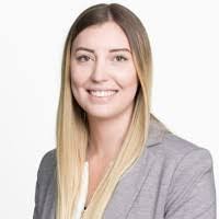 Whitney Roe's Instagram, Twitter & Facebook