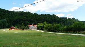 Orașele de clasă mondială, unele cunoscute pentru istorie și altele cunoscute pentru distracție sau glamour. Locuri De Vizitat In Oltenia Impresii DescoperÄƒ Oltenia La Pas Prin Oltenia Amfostacolo