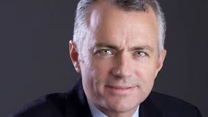 Can Dave Davis Help Hollywood's In-flight Entertainment Biz Soar?