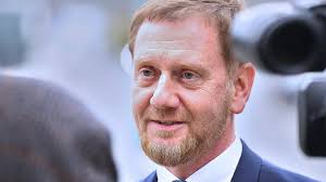 Kretschmer hält Verbrenner-Aus 2035 für unrealistisch