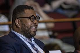 Errol Saunders, II Receives the Hopkins Medal