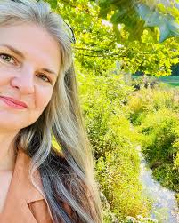 Merri Lisa Johnson (@merrilisajohnson) • Instagram photos and videos