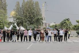 Pertama kali ia diadakan pada 2003 dan sejak itu karnival jom heboh menjadi acara padang tahunan terbesar dan berjaya meraih ribuan pengunjung daripada kalangan penonton. 400 000 Pengunjung Gegaq Karnival Jom Heboh Pulau Pinang