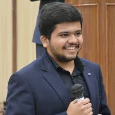 Vaibhav Dixit's Instagram, Twitter & Facebook