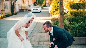 No one forgets their wedding, and i need not lay any further stress upon that statement. Best Man Surprises Groom With First Look Prank Fox News