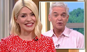 She is married to producer dan baldwin and the pair have three children. Holly Willoughby Announces Exciting This Morning Baby News Tv Radio Showbiz Tv Express Co Uk