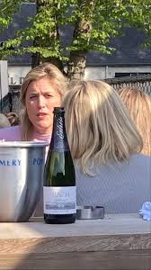 Jambon, verlinden én somers gaan persoonlijk praten met burgemeesters van boom en rumst 21/06/2021 om 03:00 door hannes cattebeke Minister Annelies Verlinden Betrapt Op Afstandsregelmisbruik T Scheldt