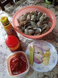 Selalunya lauk lala masak pedas ni pasti dipesan dalam menu. Lala Masak Masam Manis Ratah Macam Tu Je Pun Sangat Sedap