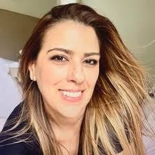 Sara Ray's Instagram, Twitter & Facebook