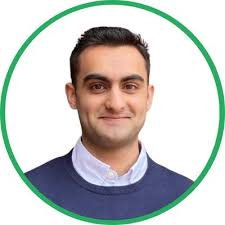 In May, I completed 1 year of starting my Fractional CMO Agency, Growth  Genies, and as any entrepreneur knows, the 1st year can be one of the most  challenging.