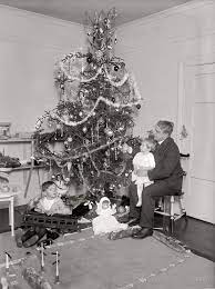 Silver wedding anniversary art deco great gatsby snowflake pewter christmas ornament. Vintage Christmas Photos From The 1920s