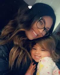 Chelsea Bledsoe's Instagram, Twitter & Facebook