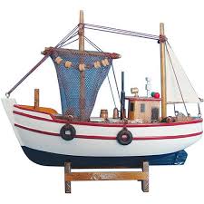 Barco Pesqueiro Decorativo In0023 De Madeira Btc Projetos De Barco De Madeira Desenho De Barco Artesanato Em Madeira