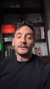 Los españoles de bien pedimos perdón en nombre de los españoles flojos,  adoctrinados y comprados con los que nos vemos obligados a convivir cada  día.