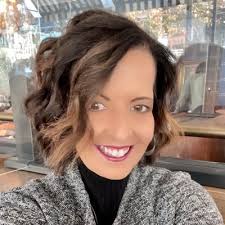 Kerry Dove (@keridee2011)