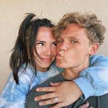 Marissa Trahan's Instagram, Twitter & Facebook