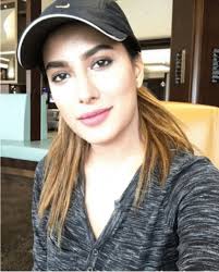 She has been associated with some major pakistani tv channels which include dunya news, geo news, geo tez, geo kahani. Mehwish Hayat Vacationing In Berlin Showbiz Fashion 360 Facebook