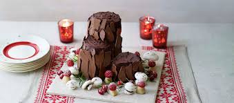 Selasi S Buche De Noel Recipe British Bake Off Yule Log Cranberry Compote